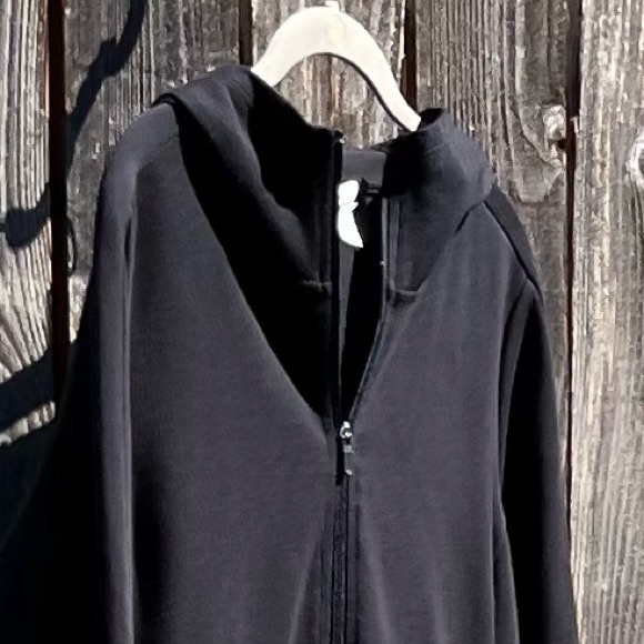 Danskin Now hooded long black jacket size 8/10 medium - Picture 9 of 16